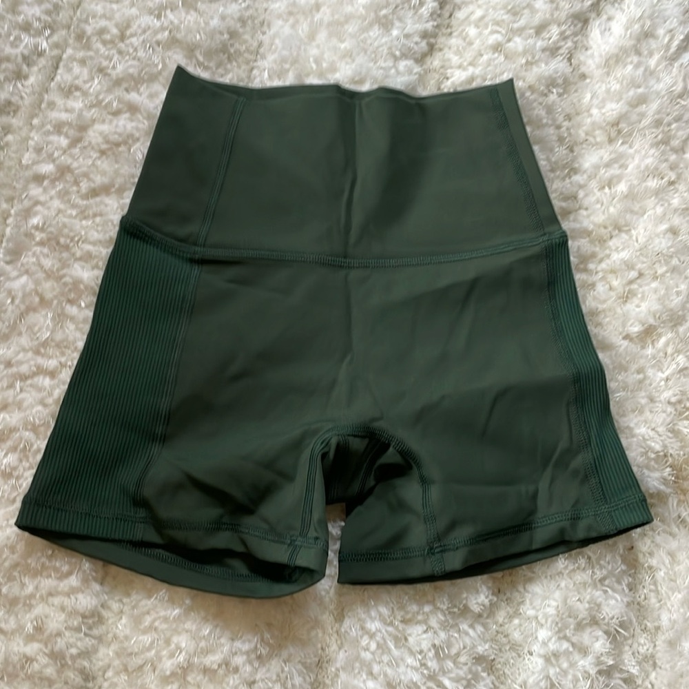 Aerie bike shorts. Forest green xs